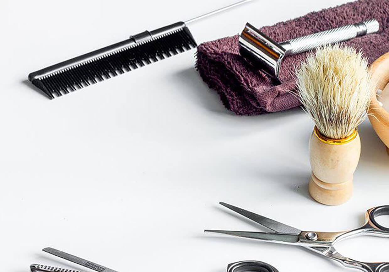 Men's shaving tools and implements