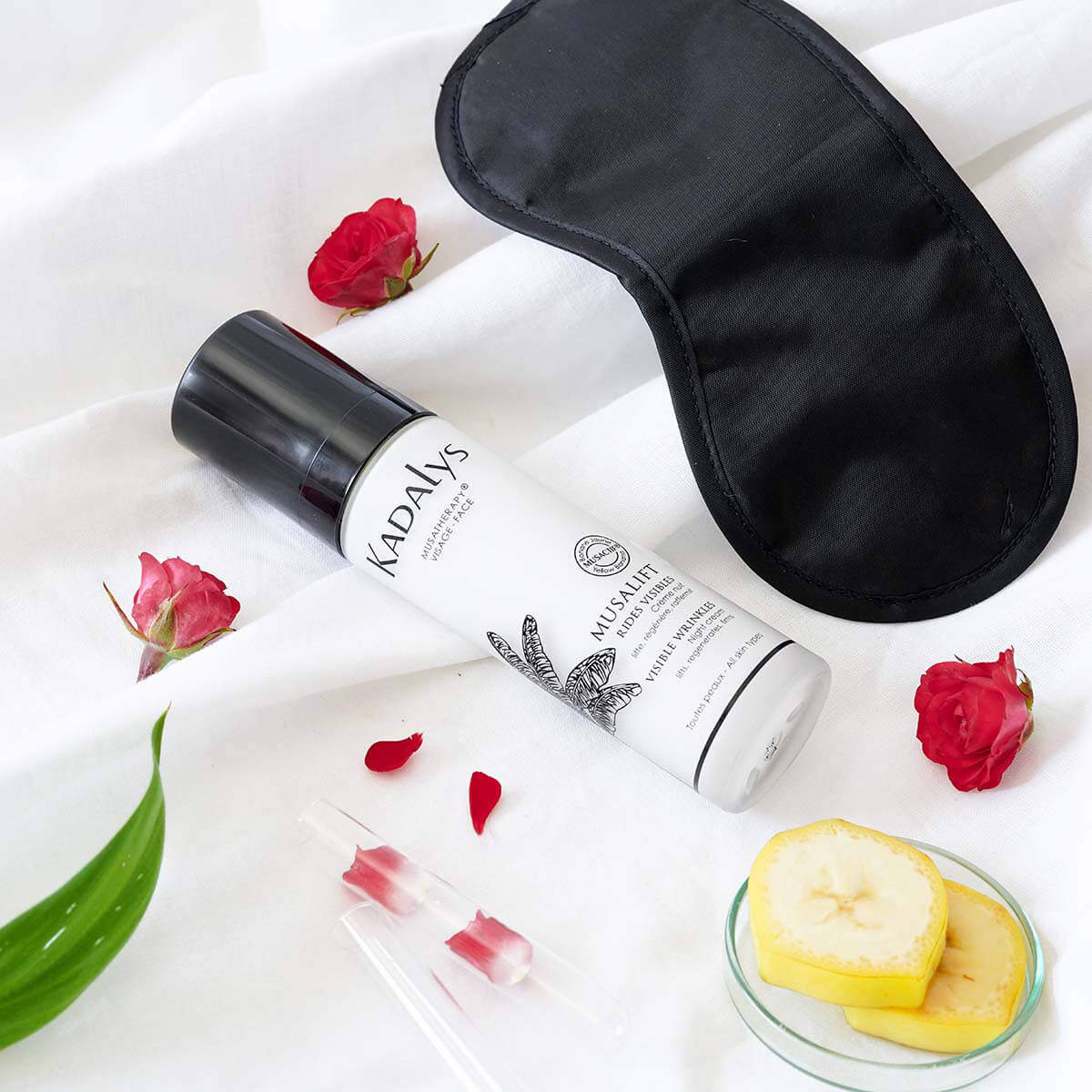 Image of Kadalys Musalift Lifting Night Cream, and organic cream proven to help skin look younger