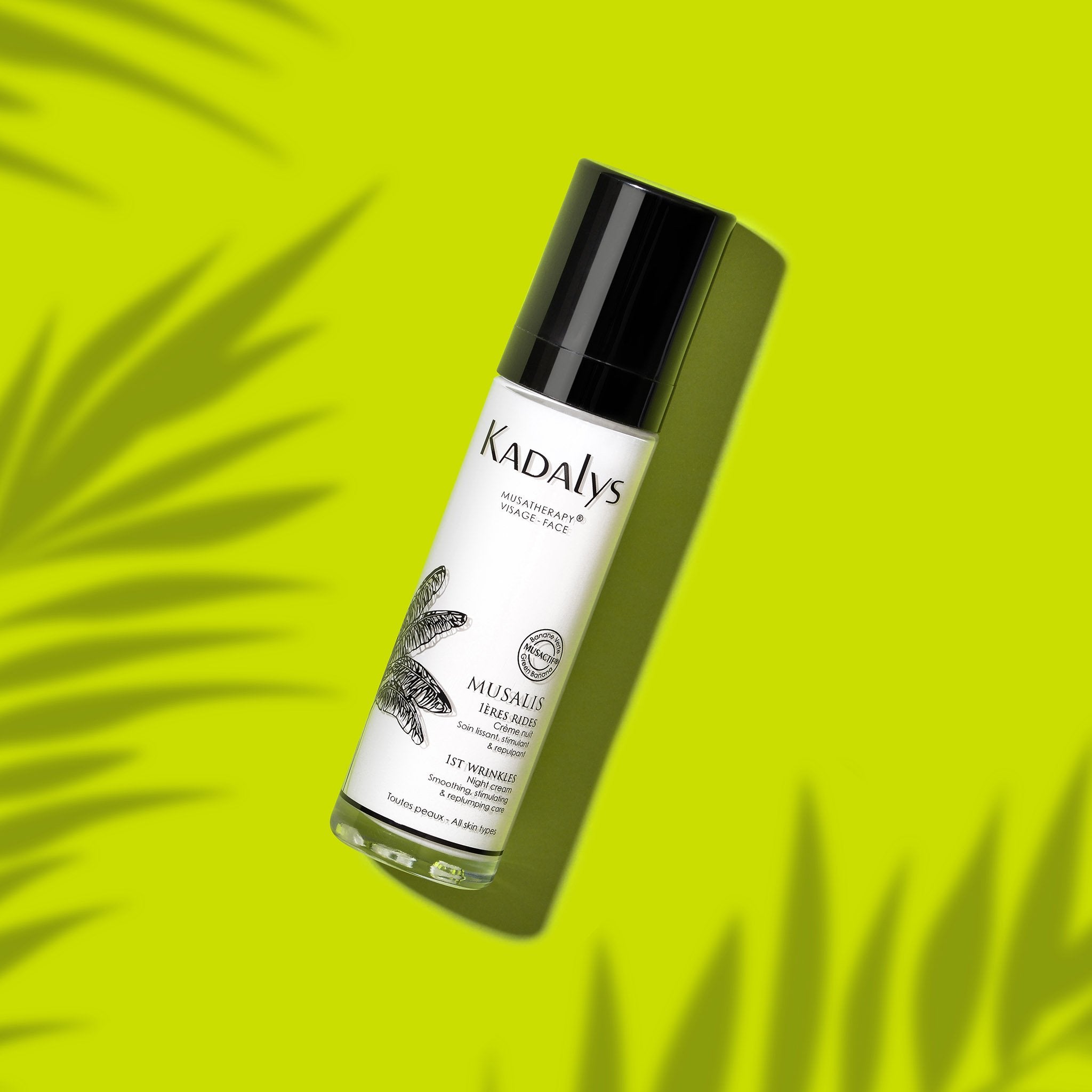 Smoothing night cream to address first signs of aging